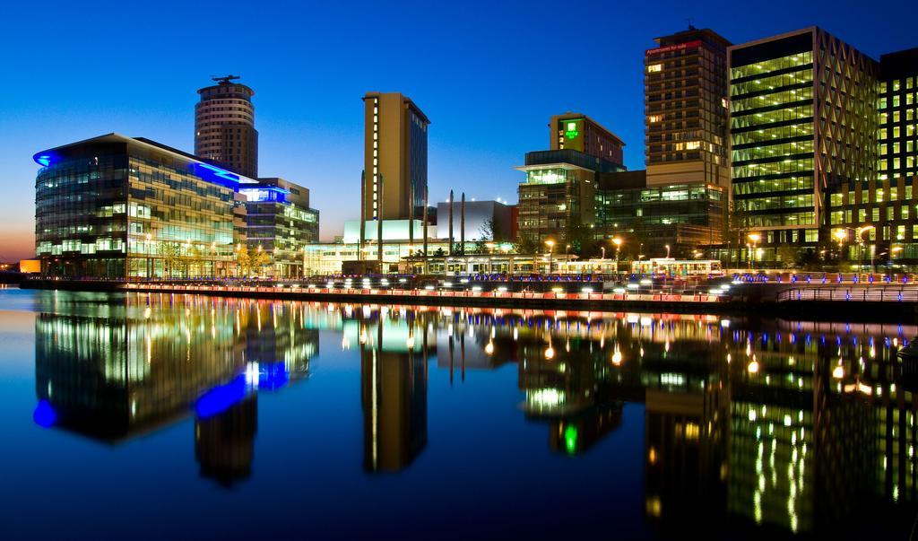 Inspired Apartments Salford  Buitenkant foto
